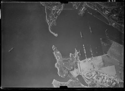 Le port de Lavéra en construction